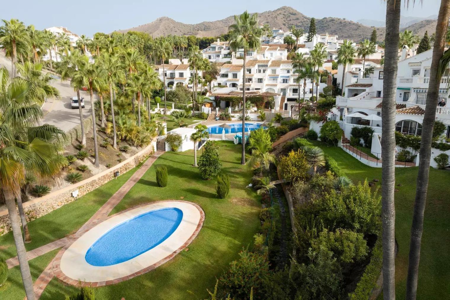 Tetuan 11 Oasis Apartment Nerja